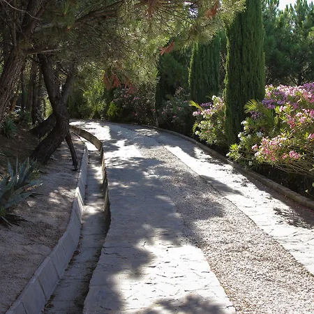 Resort Ddg Retreat Casares